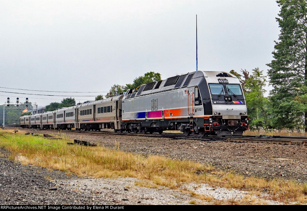 NJT 4535 on train 9143